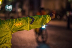 turn-action-closeup-commuter (Large)